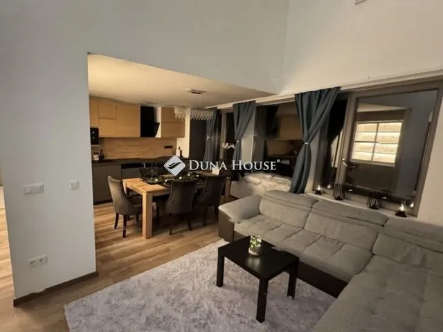 Eladó lakás Esztergom 114 nm