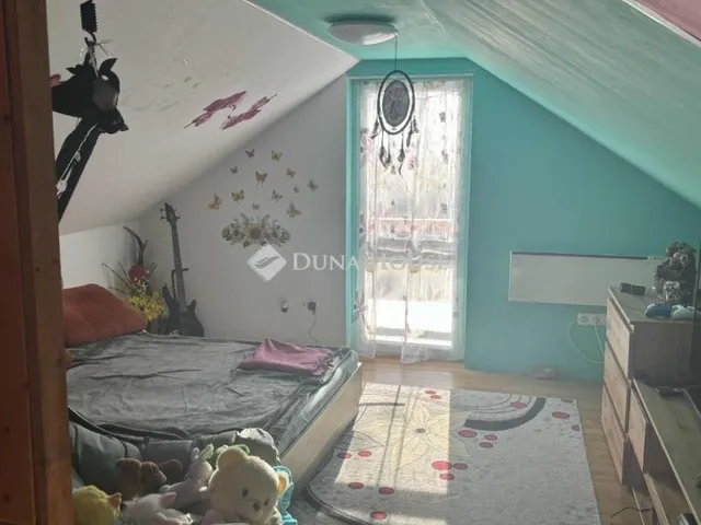 Eladó ház Kesztölc 26 nm