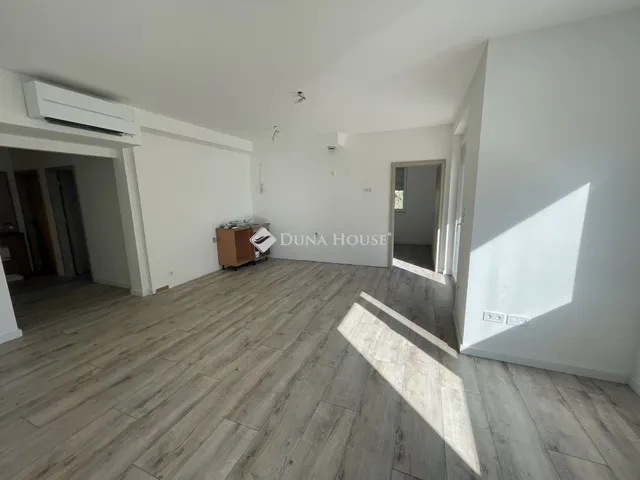 Eladó lakás Tata 78 nm