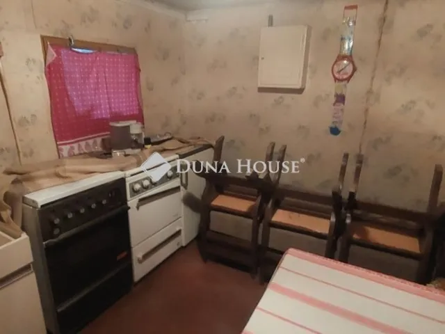 Eladó üdülő és hétvégi ház Vértesszőlős 36 nm