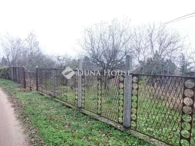 Eladó üdülő és hétvégi ház Vértesszőlős 36 nm