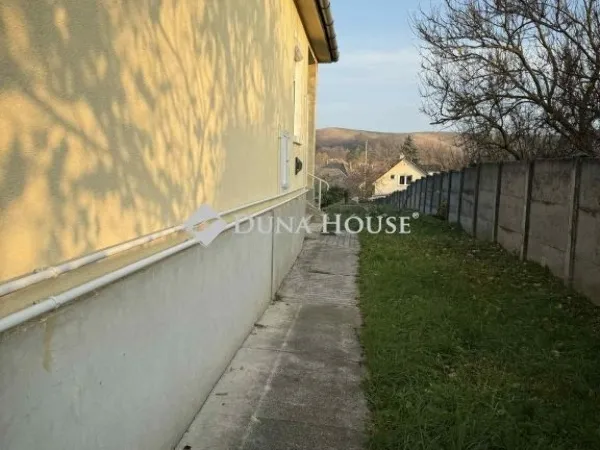 Eladó ház Dág 80 nm