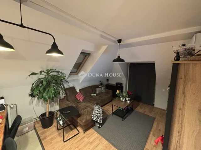 Eladó lakás Tatabánya 74 nm