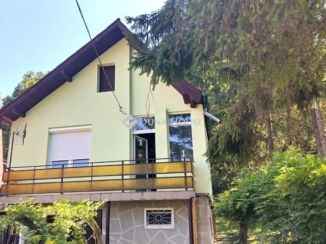 Eladó üdülő és hétvégi ház Kesztölc 75 nm