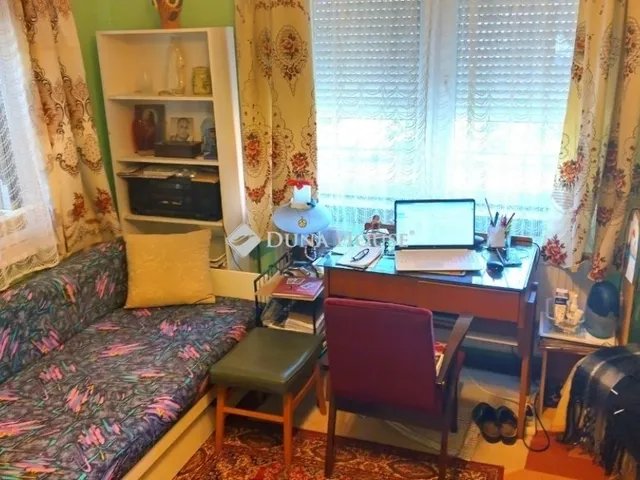 Eladó üdülő és hétvégi ház Kesztölc 75 nm