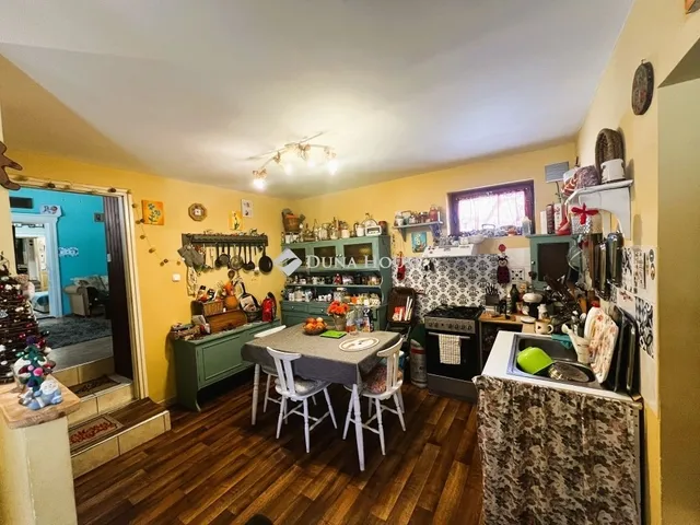 Eladó ház Kesztölc 100 nm