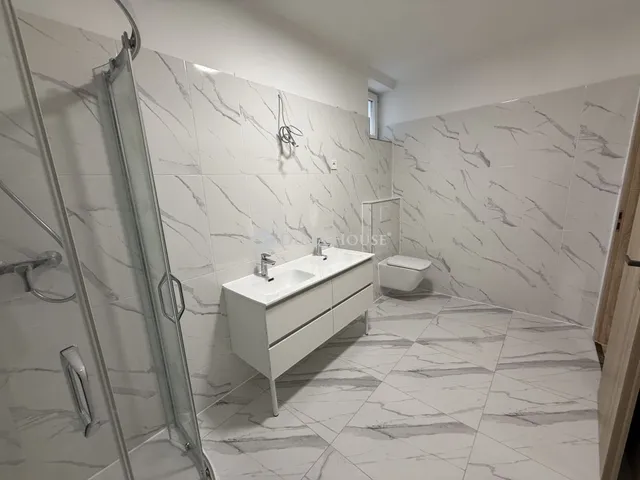 Eladó ház Nyergesújfalu 120 nm