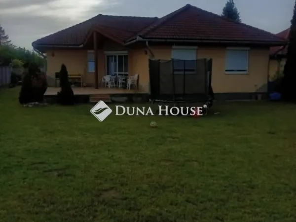 Eladó ház Tokod 140 nm