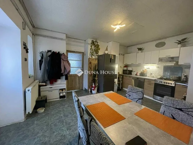 Eladó ház Pusztavám 60 nm