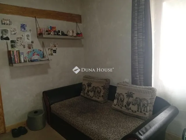 Eladó ház Ászár 90 nm
