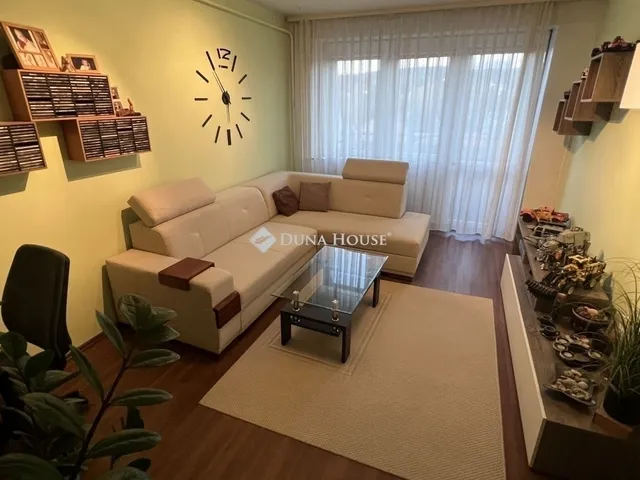 Eladó lakás Mór 50 nm
