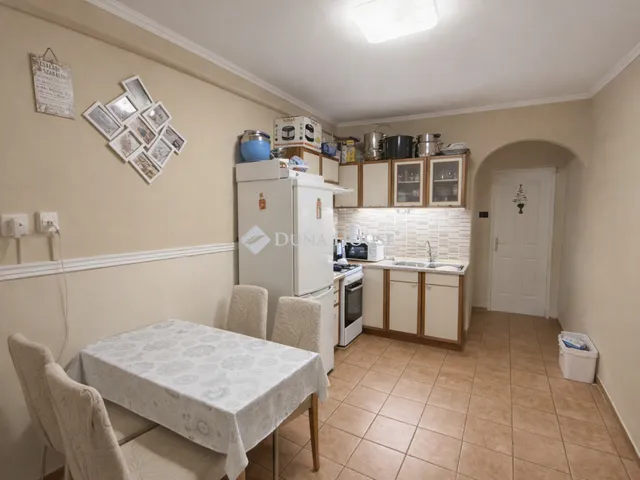 Eladó ház Komárom 45 nm