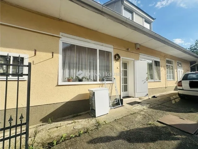 Eladó ház Lábatlan 218 nm