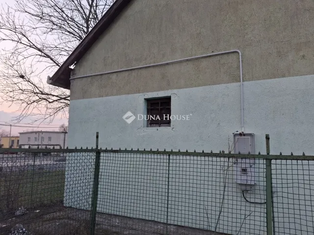 Eladó kereskedelmi és ipari ingatlan Dorog 70 nm