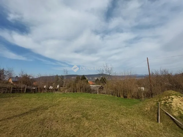 Eladó telek Esztergom 1199 nm