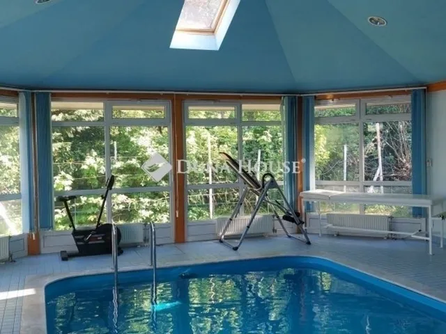 Eladó ház Nyergesújfalu 167 nm