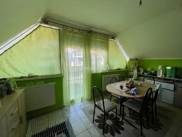 Eladó ház Dorog 240 nm