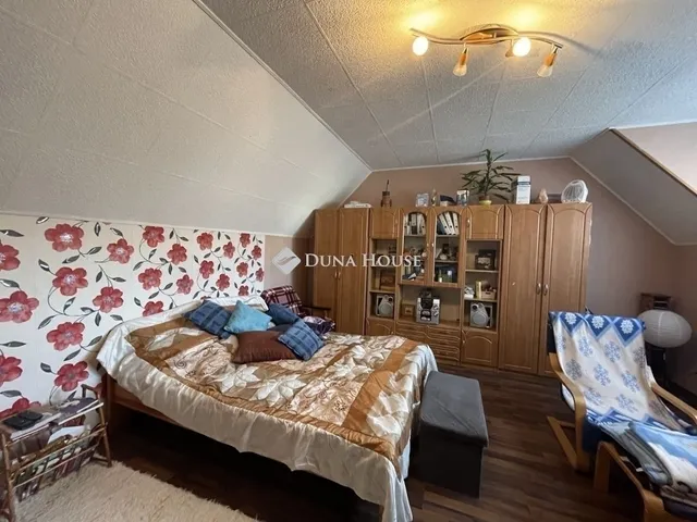 Eladó ház Dorog 240 nm