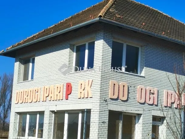 Eladó kereskedelmi és ipari ingatlan Dorog 9646 nm