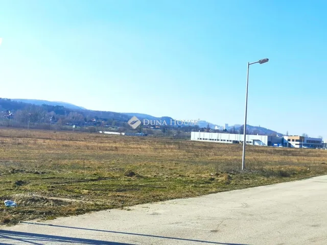 Eladó kereskedelmi és ipari ingatlan Dorog 9646 nm