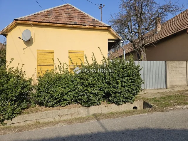 Eladó ház Kesztölc 106 nm