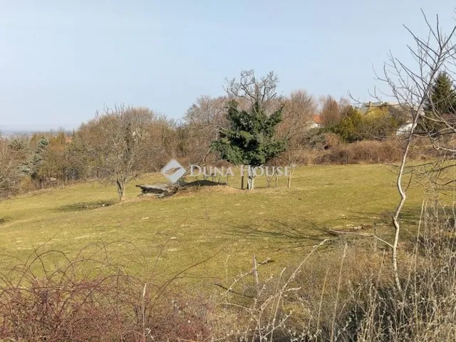 Eladó telek Lábatlan 4591 nm