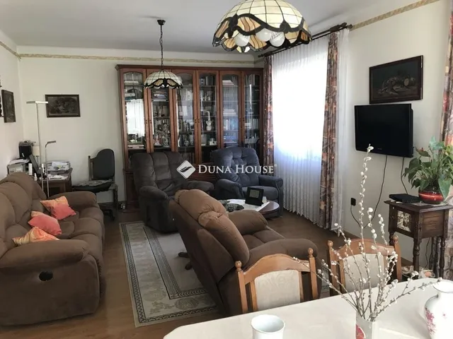 Eladó ház Mór 150 nm