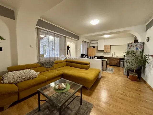 Eladó ház Tokod 216 nm