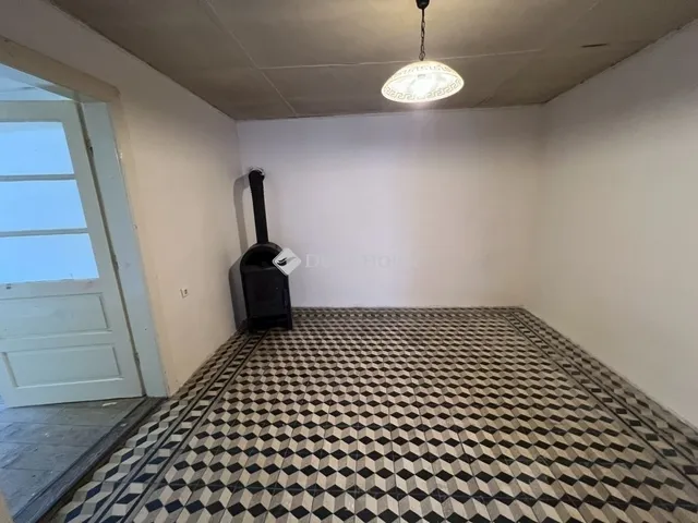 Eladó ház Nyergesújfalu 63 nm