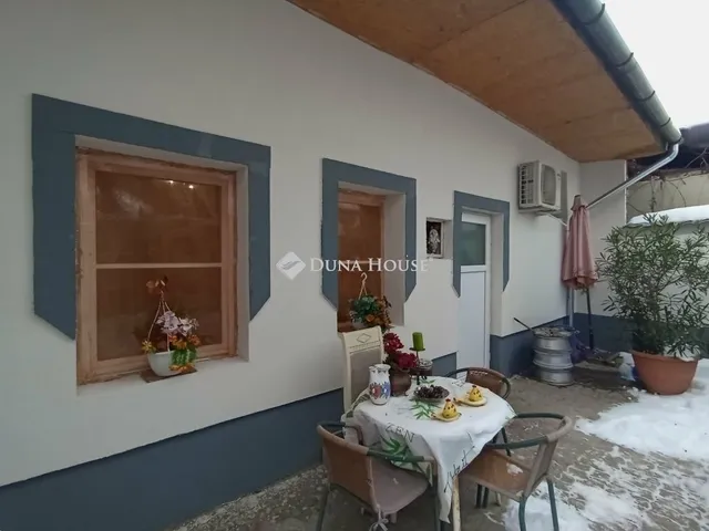 Eladó ház Esztergom 69 nm