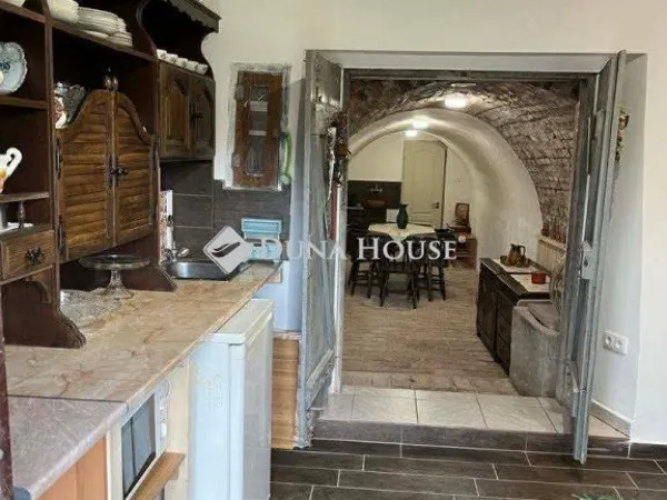 Eladó üdülő és hétvégi ház Kesztölc 21 nm