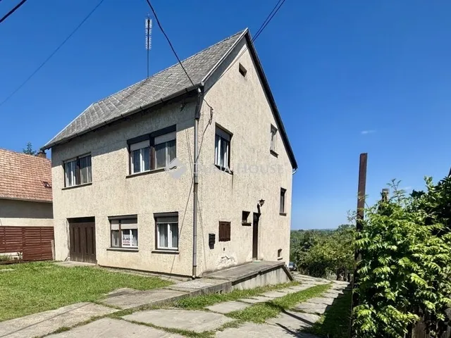 Eladó ház Neszmély 152 nm