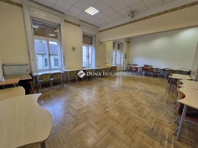 Eladó lakás Budapest II. kerület 117 nm