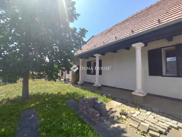 Eladó ház Zsámbék 64 nm