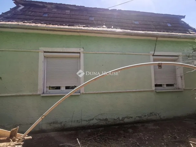 Eladó ház Dunaalmás 107 nm