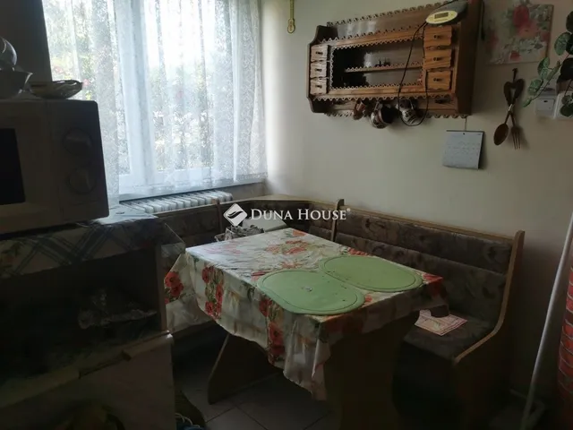 Eladó ház Dunaalmás 107 nm