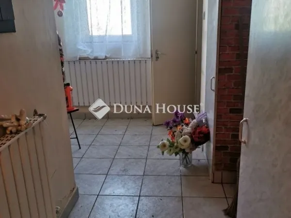 Eladó ház Dunaalmás 107 nm