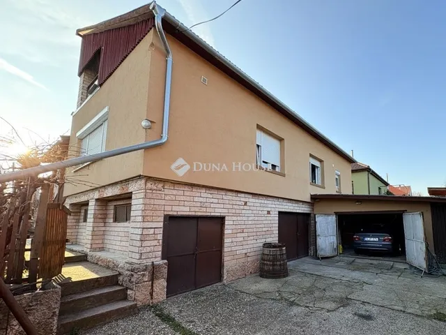 Eladó ház Kesztölc 106 nm