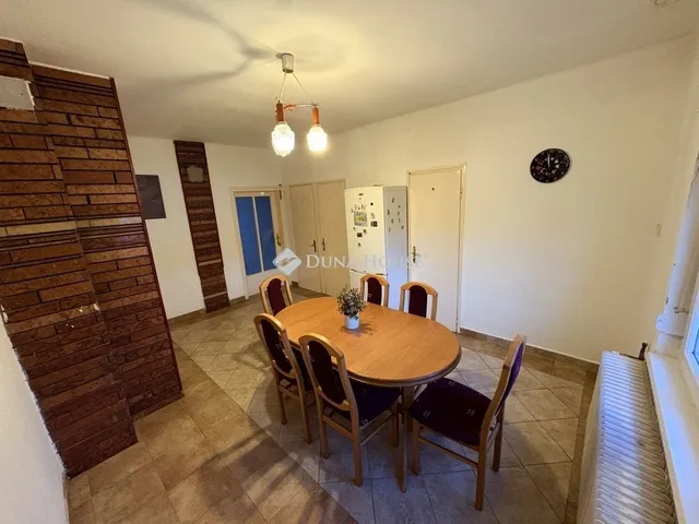 Eladó ház Kesztölc 106 nm