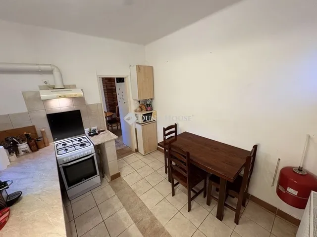 Eladó ház Kesztölc 106 nm