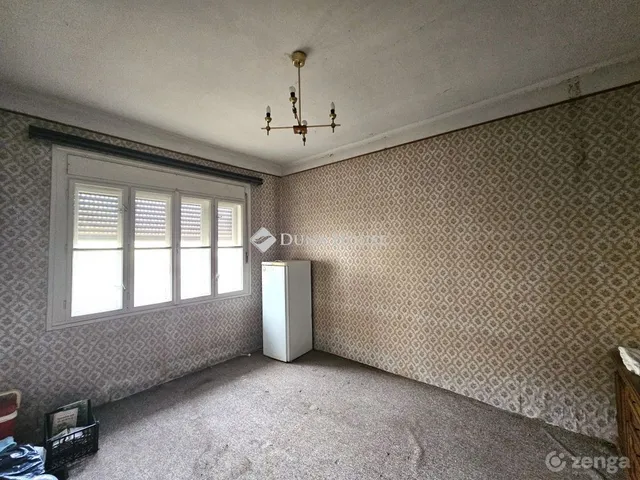 Eladó ház Nyergesújfalu 178 nm