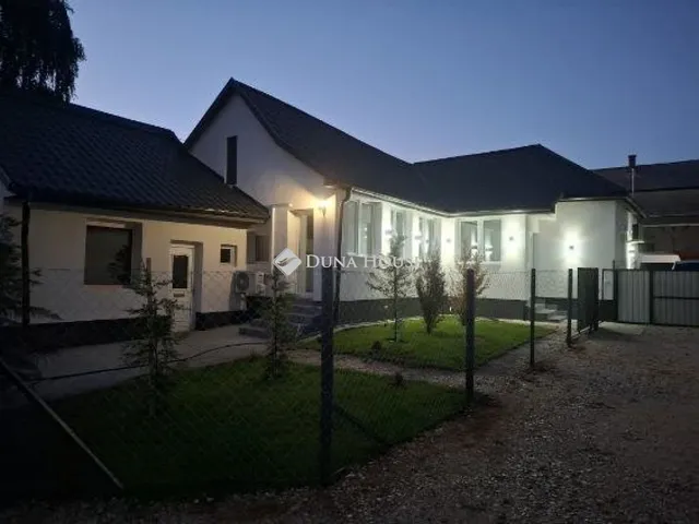 Eladó ház Dorog 84 nm
