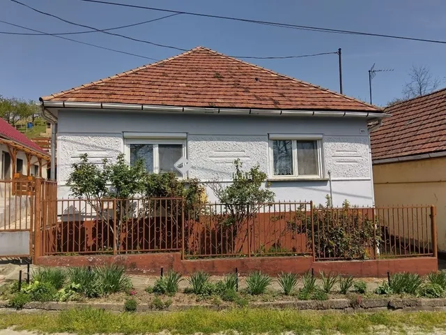 Eladó ház Leányvár 74 nm