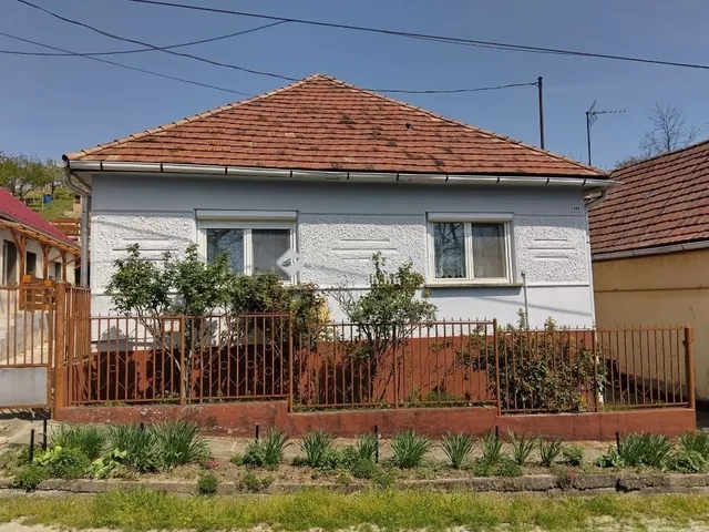 Eladó ház Leányvár 74 nm
