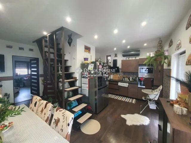Eladó ház Tokod 187 nm