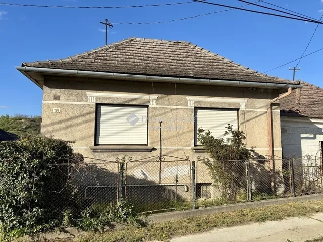Eladó ház Lábatlan 85 nm