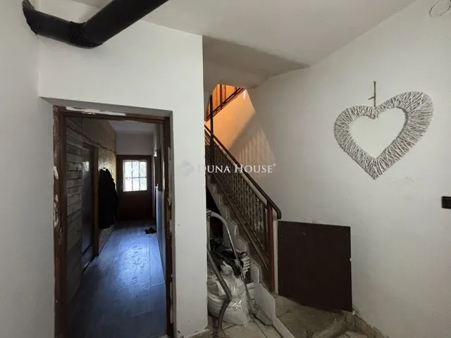 Eladó ház Mogyorósbánya 130 nm