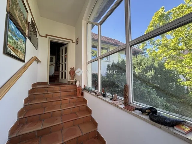 Eladó ház Lábatlan 195 nm