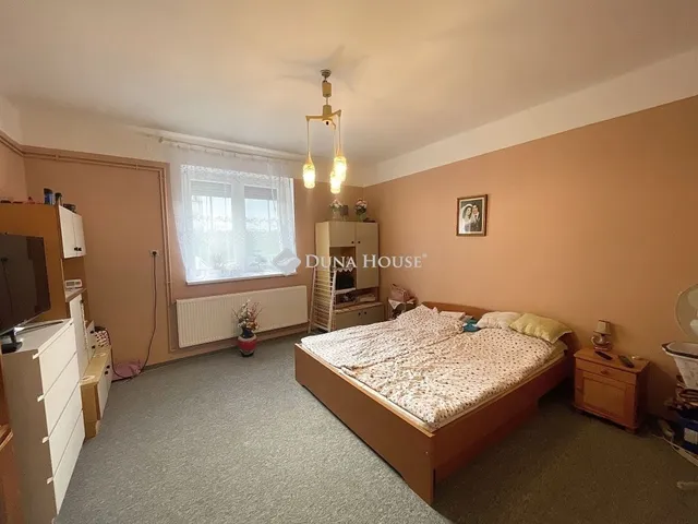 Eladó ház Bajna 70 nm