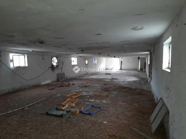 Eladó ház Komárom 160 nm